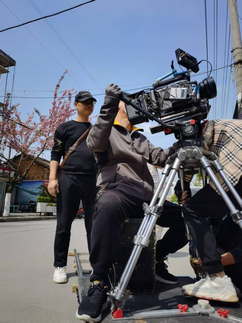 隆化县广告片拍摄：快消品牌爆款之选，网感内容适配社媒传播！